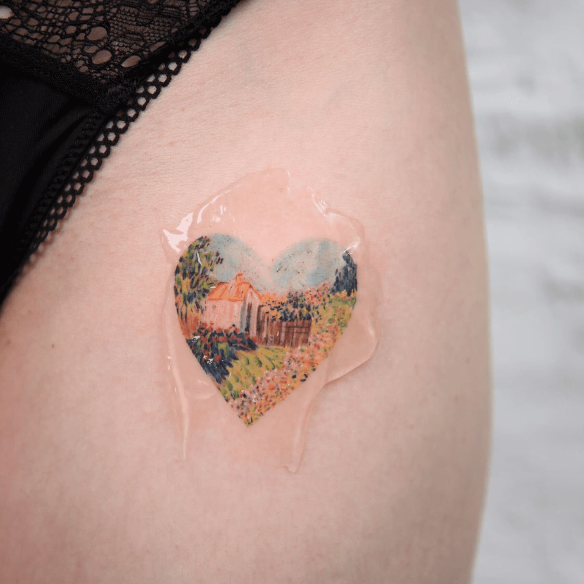 Tatuaje impresionista de paisaje de Pumarosa Estudio